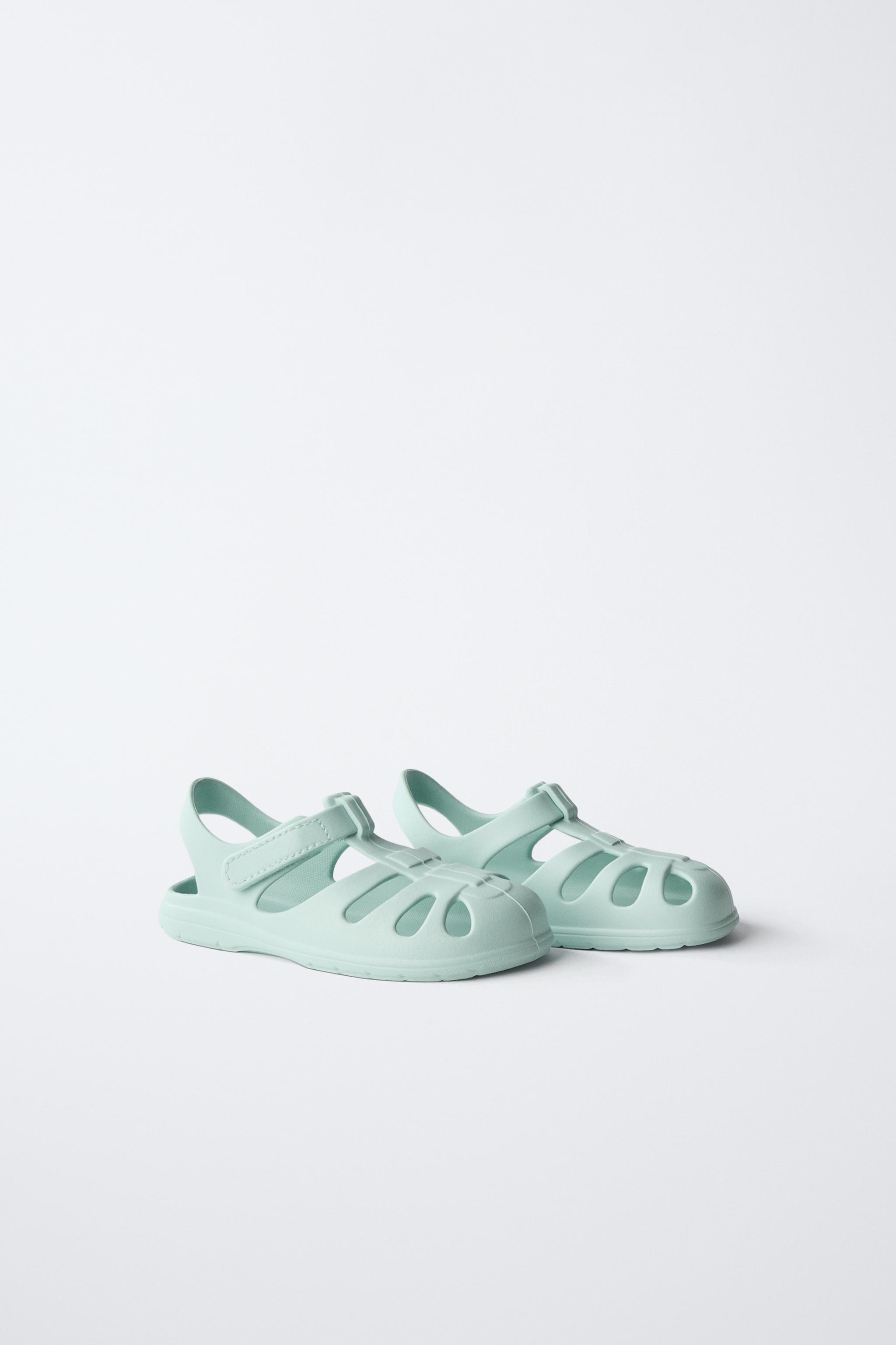 BAREFOOT FISHERMAN SANDALS